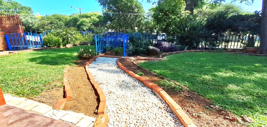 5 Bedroom Property for Sale in Elandsrand North West